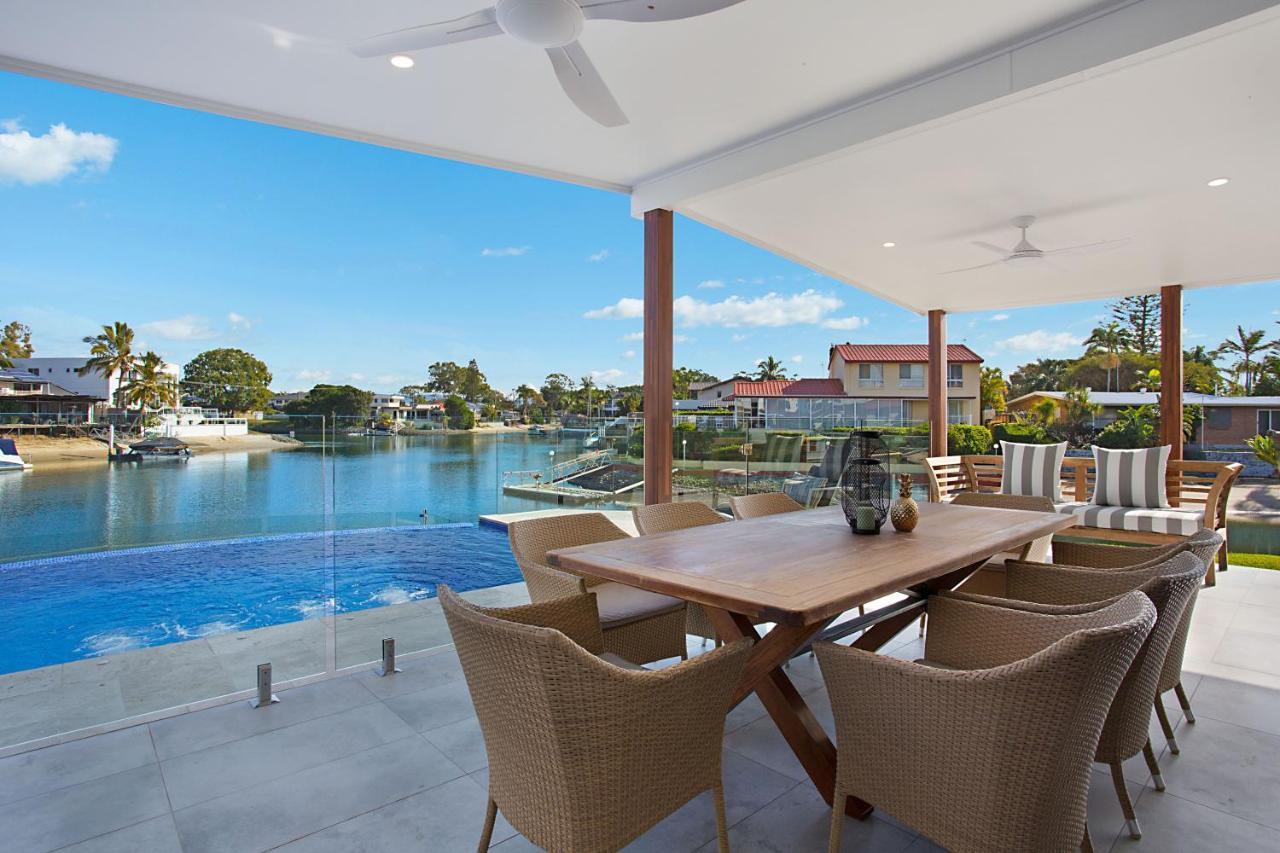Villa Incredible Value - Perfect For Large Families Gold Coast Exterior foto